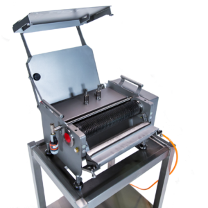 Fish skinner